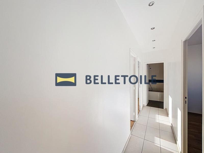 Pavillon - 86 m² - 4 pièces