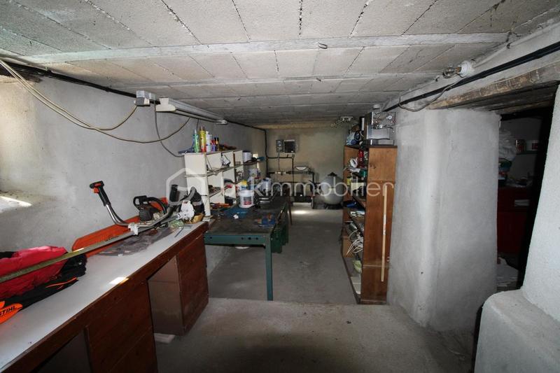 Propriété - 165 m² - 8 pièces