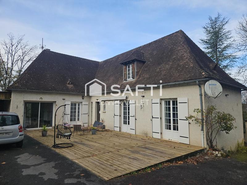 Maison - 137 m² - 8 pièces