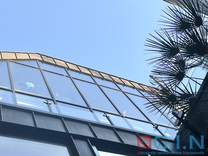 Maison - 217 m² - 6 pièces