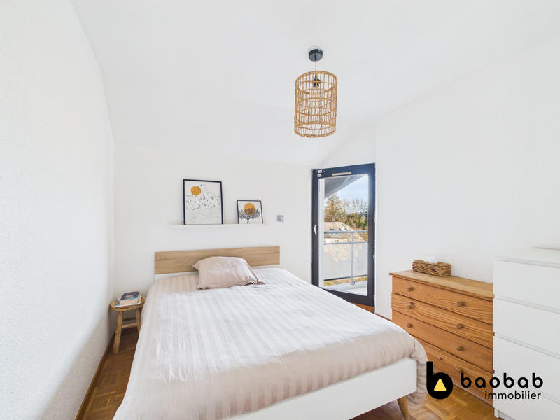 Appartement - 94 m² - 5 pièces