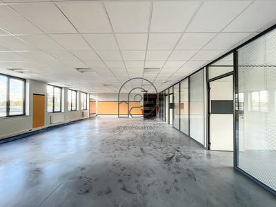 Bureau - 1 000 m²