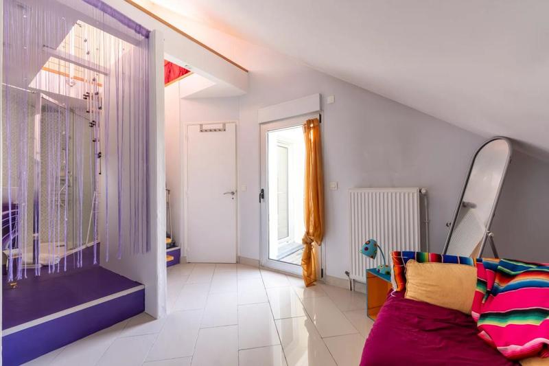 Maison d'architecte - 360 m² - 10 pièces