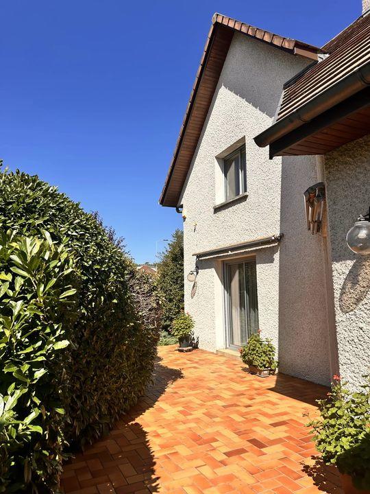 Maison d'architecte - 202 m² - 8 pièces