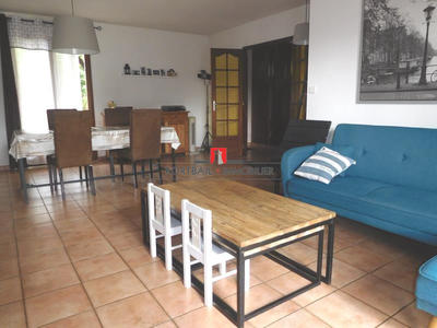 Maison - 95 m² - 4 pièces