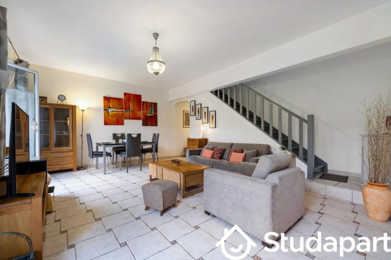 Appartement - 90 m² - 4 pièces