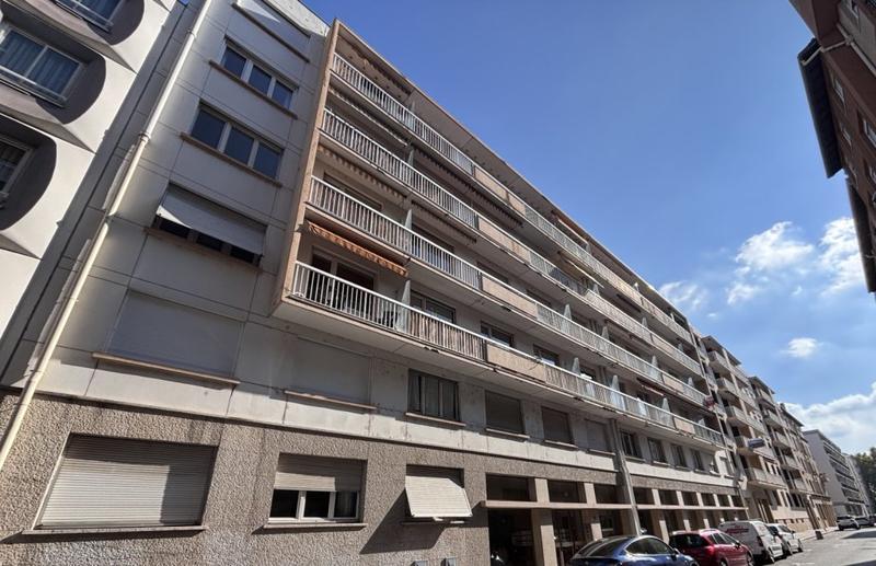 Appartement - 91 m² - 4 pièces