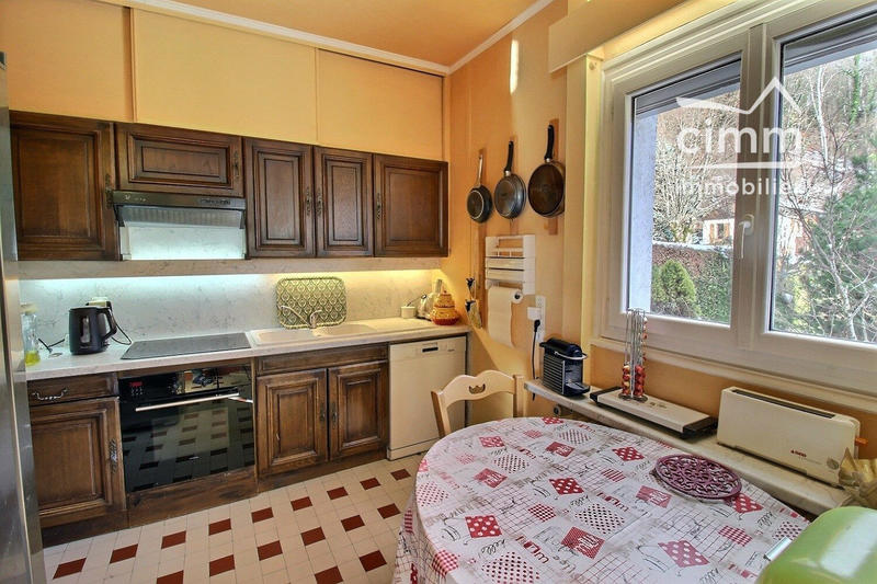 Maison - 278 m² - 7 pièces