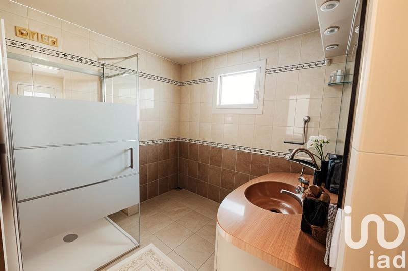 Maison - 164 m² - 7 pièces