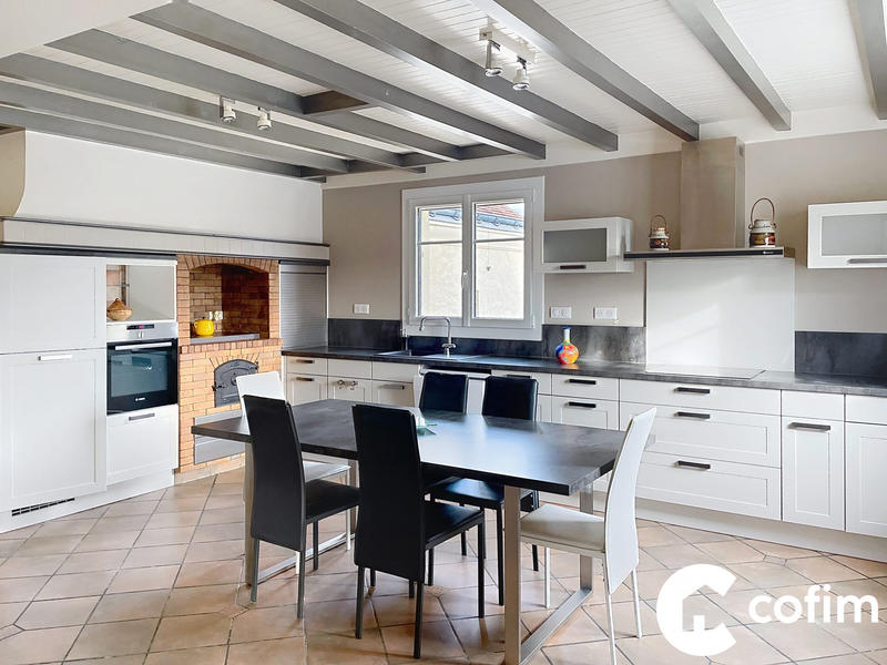 Maison - 105 m² - 5 pièces