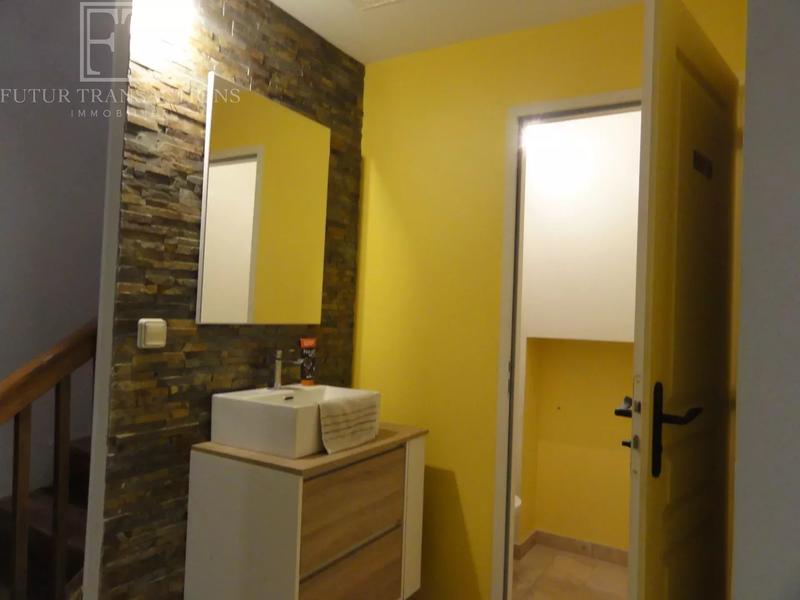 Local commercial - 95 m² - 4 pièces