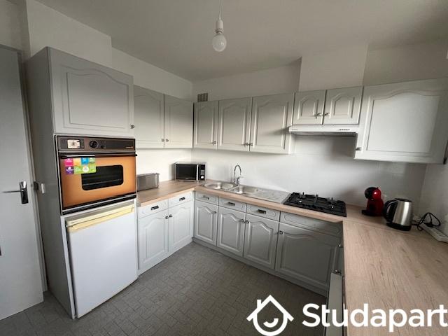 Chambre - 12 m² - 1 pièce