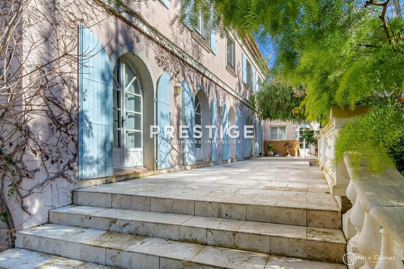 Bastide - 294 m² - 6 pièces