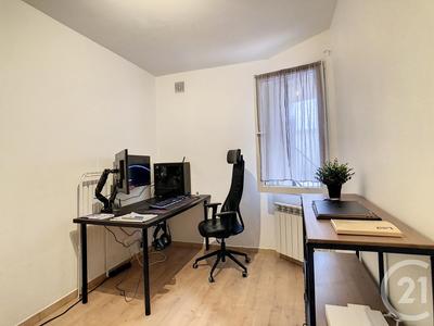 Appartement - 30 m² - 2 pièces