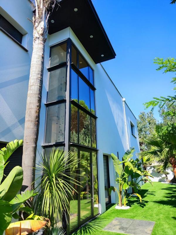 Villa - 301 m² - 6 pièces