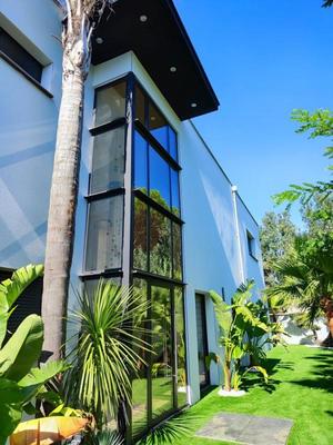 Villa - 301 m² - 6 pièces