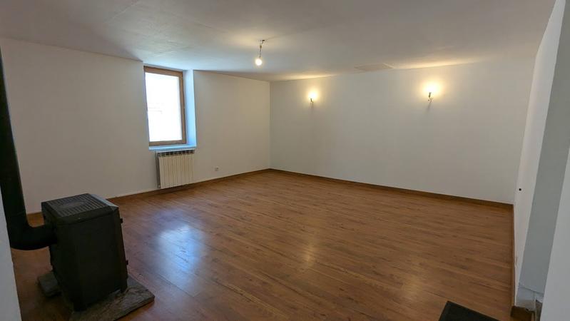 Maison en pierre - 70 m² - 3 pièces