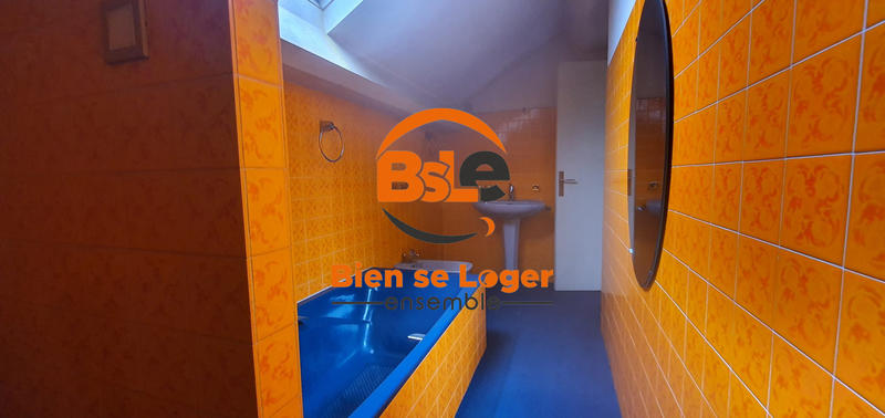 Maison - 385 m² - 15 pièces