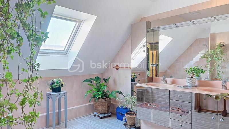 Maison - 132 m² - 6 pièces