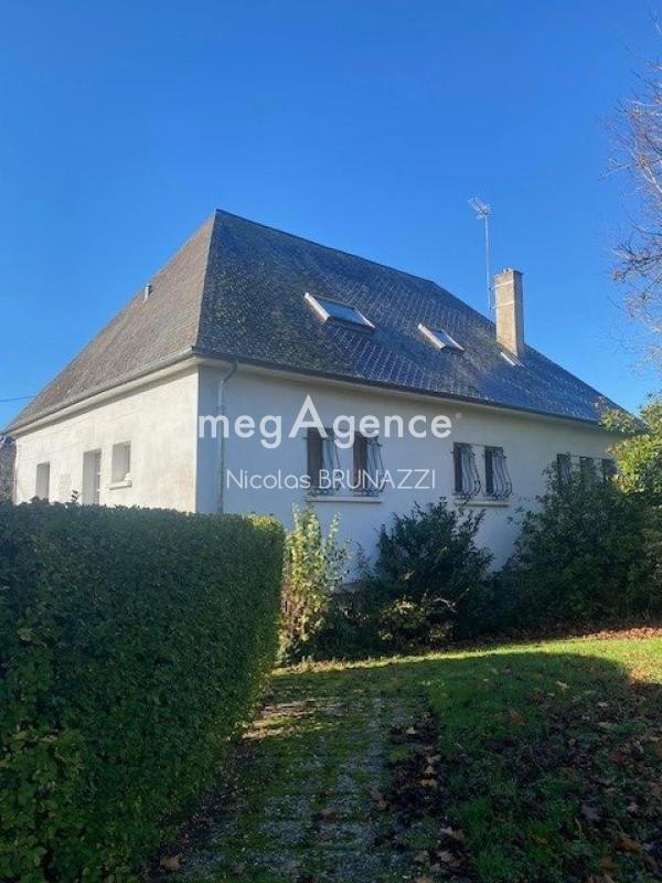 Propriété - 264 m² - 11 pièces