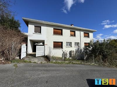 Maison de ville - 205 m² - 10 pièces