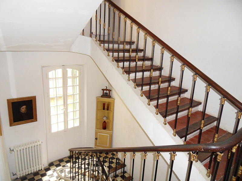 Maison - 300 m² - 9 pièces