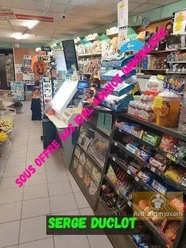 Magasins - 68 m² - 4 pièces