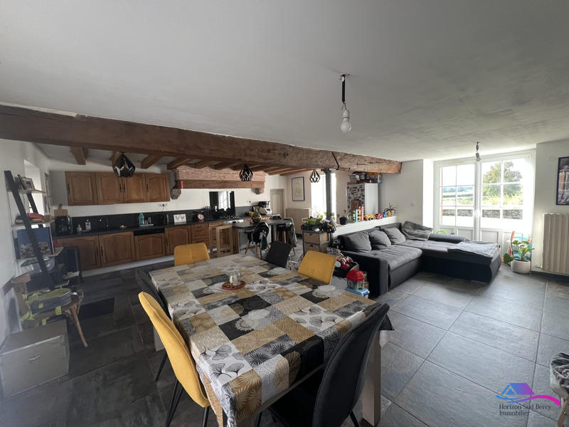 Maison - 90 m² - 4 pièces