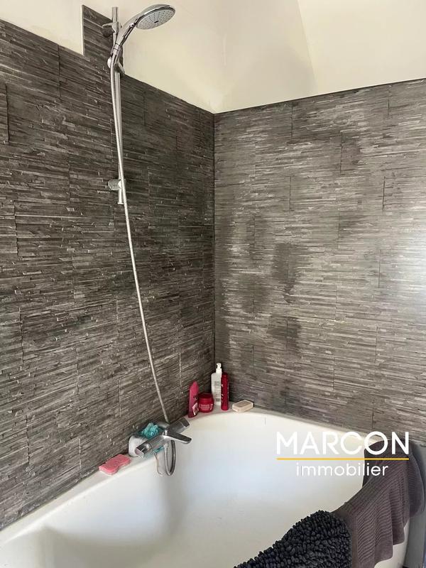 Maison de ville - 93 m² - 3 pièces