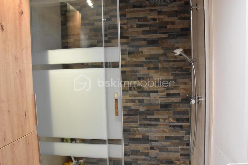 Maison - 102 m² - 5 pièces