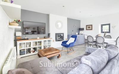 Maison - 192 m² - 8 pièces