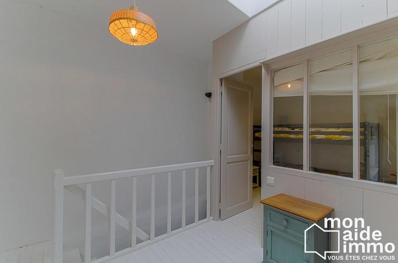 Maison traditionnelle - 139 m² - 6 pièces