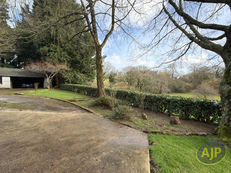 Maison - 96 m² - 5 pièces