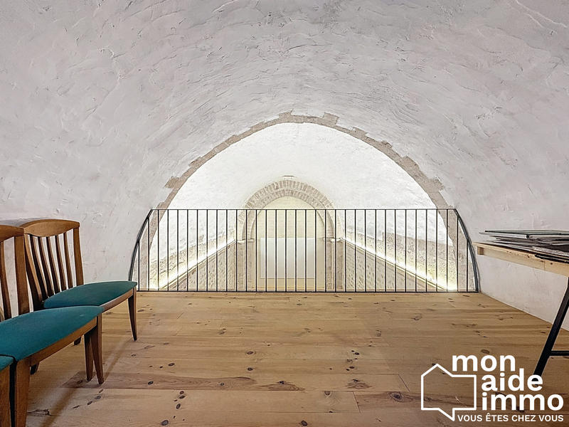 Maison - 180 m² - 4 pièces