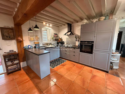 Maison traditionnelle - 175 m² - 8 pièces
