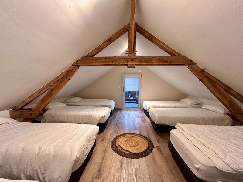 Demeure - 230 m² - 6 pièces