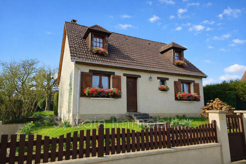 Maison - 101 m² - 5 pièces