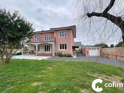 Maison - 177 m² - 5 pièces