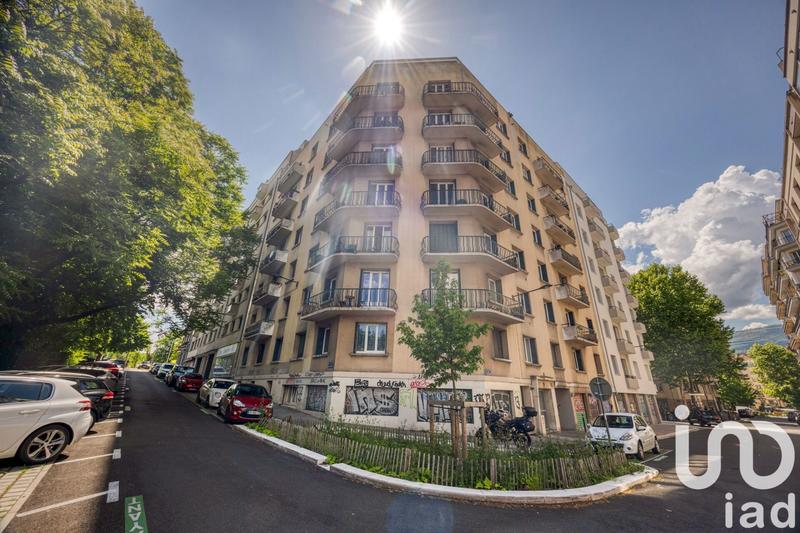 Appartement - 92 m² - 4 pièces