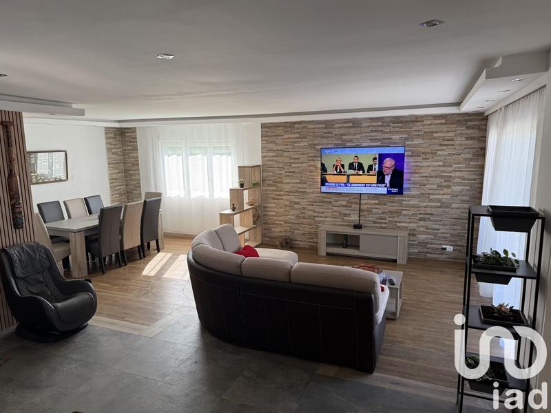 Maison - 121 m² - 5 pièces