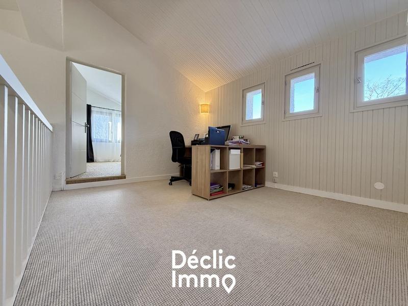 Maison - 176 m² - 7 pièces