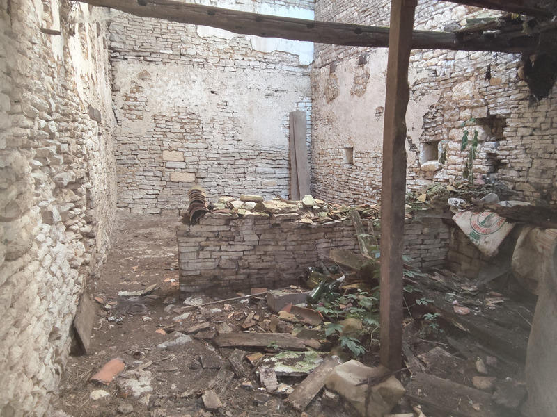 Grange - 147 m² - 1 pièce