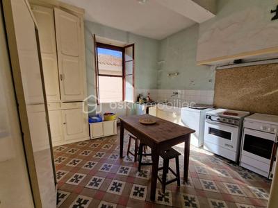 Maison de village - 180 m² - 7 pièces