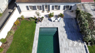 Maison - 360 m² - 8 pièces