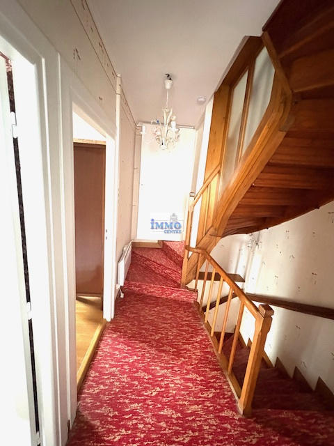 Maison - 91 m² - 7 pièces