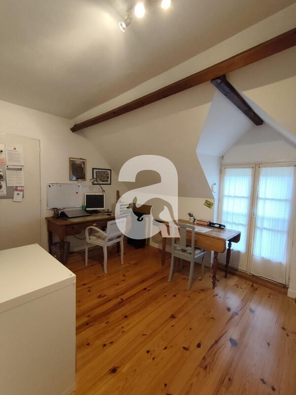 Maison ancienne - 143 m² - 7 pièces