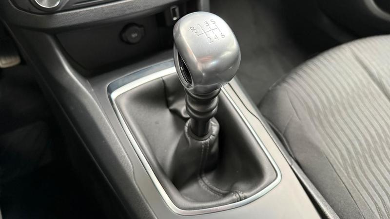 Peugeot 308 1.2 110 Access / Distri Ok