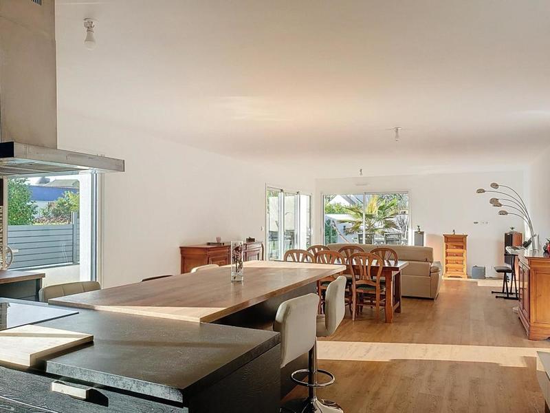 Maison - 144 m² - 5 pièces