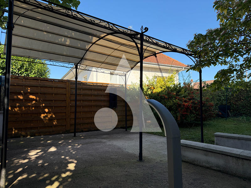 Maison - 131 m² - 6 pièces