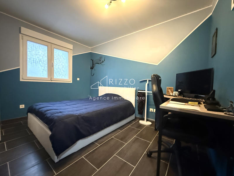 Maison - 98 m² - 4 pièces